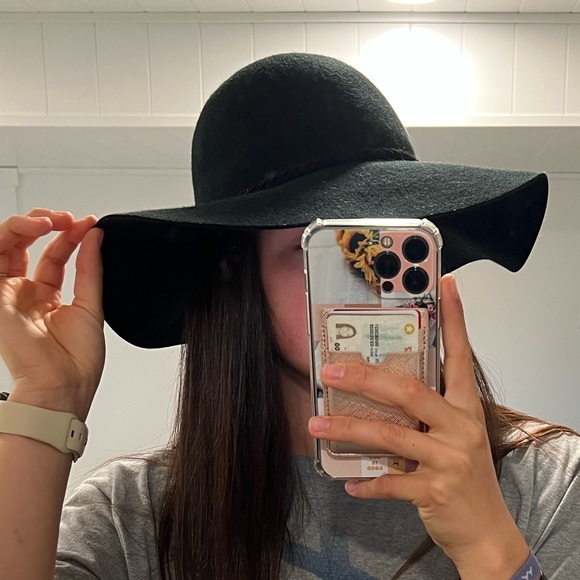 Lulus Accessories - Black Floppy Hat